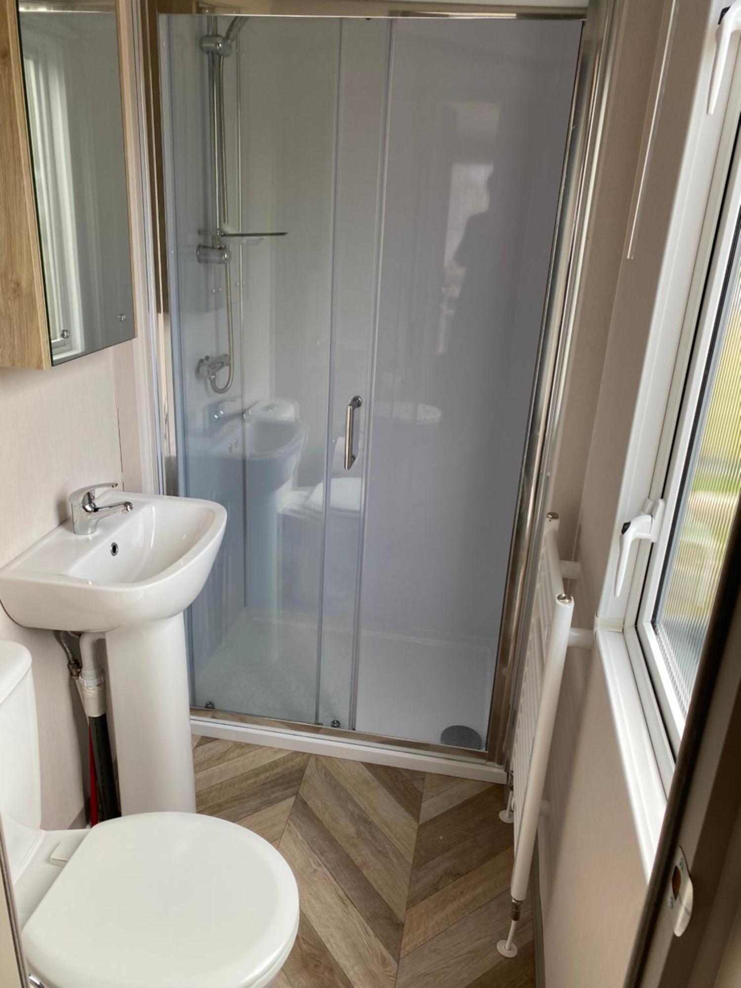 4 Persoons Chalet Hz 21 Lauwersoog Eksteriør bilde